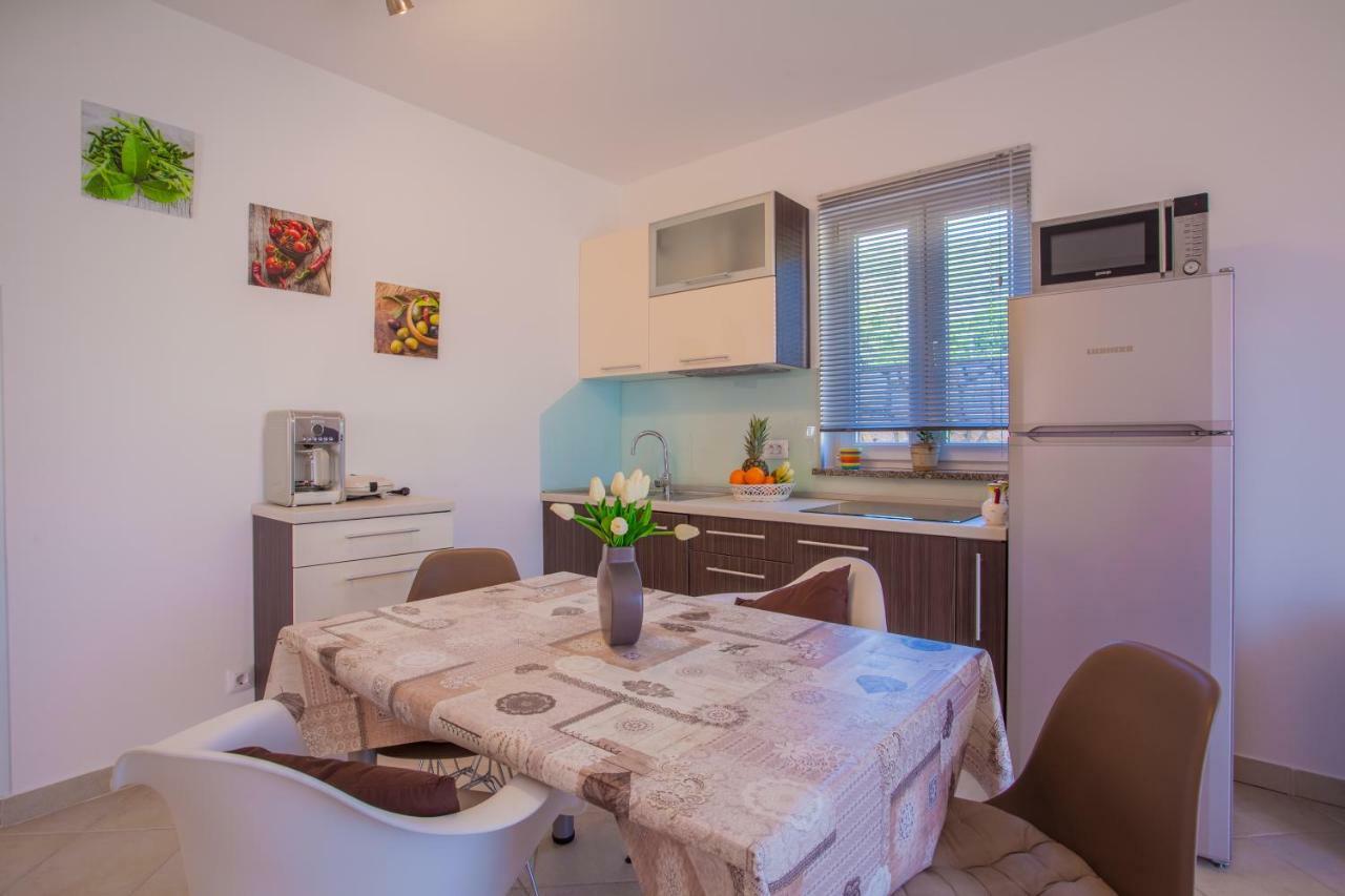 Apartman Madlen Црес Экстерьер фото