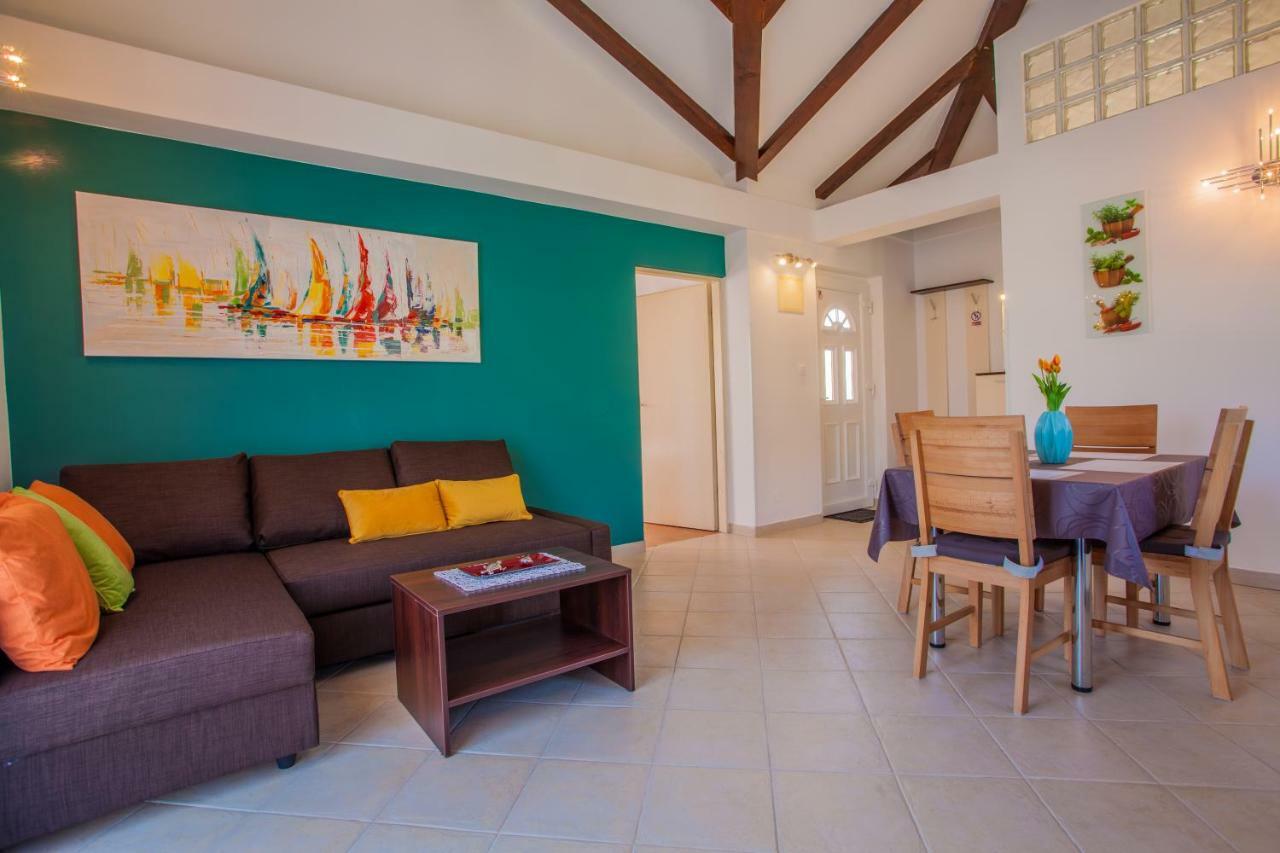 Apartman Madlen Црес Экстерьер фото